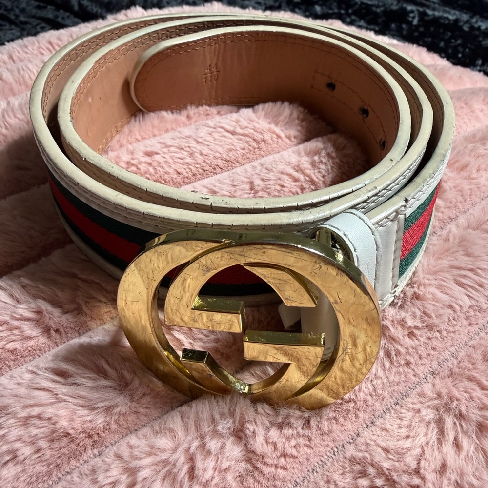 Gucci White Leather Belt with Red and Green Web and Gold Double G Buckle